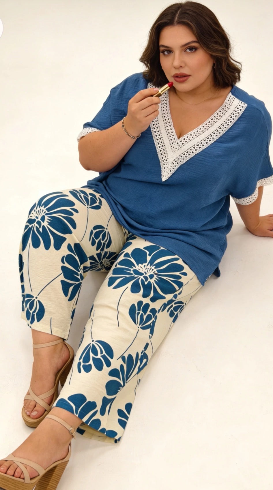 Casacca Donna 100% Cotone con Inserti in Pizzo Sangallo – Taglie Comode