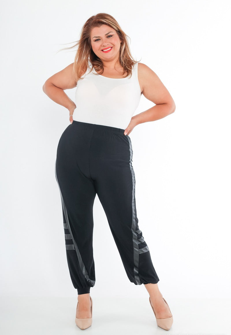Pantaloni in vita elastica con pelle PU