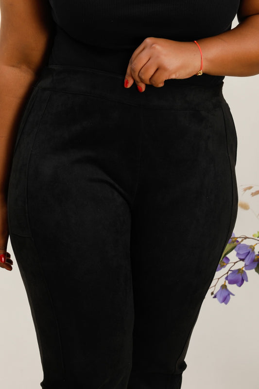 Pantalone in Scamosciato Comodi ed Eleganti - Taglie Comode - Curvy