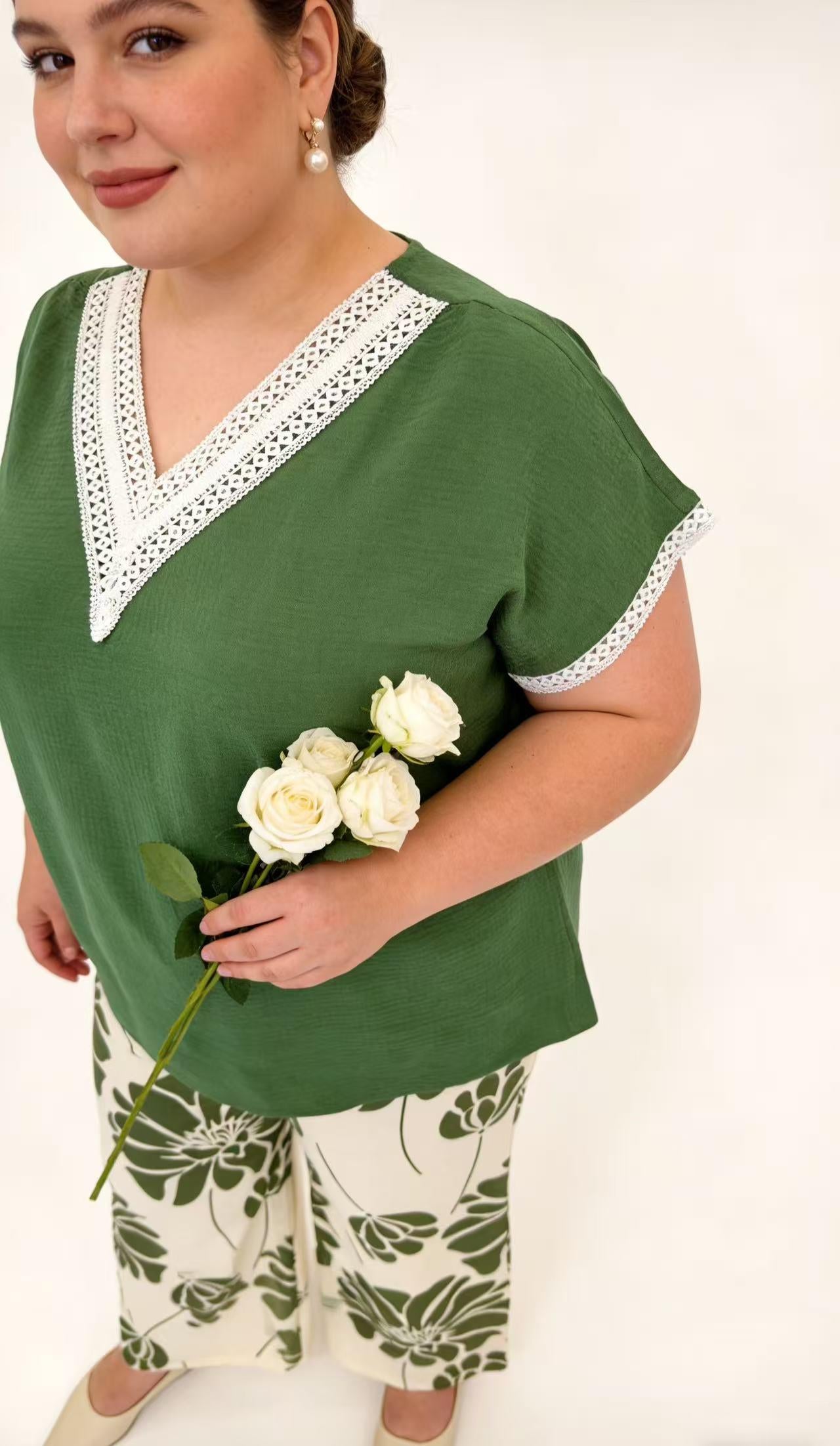 Casacca Donna 100% Cotone con Inserti in Pizzo Sangallo – Taglie Comode