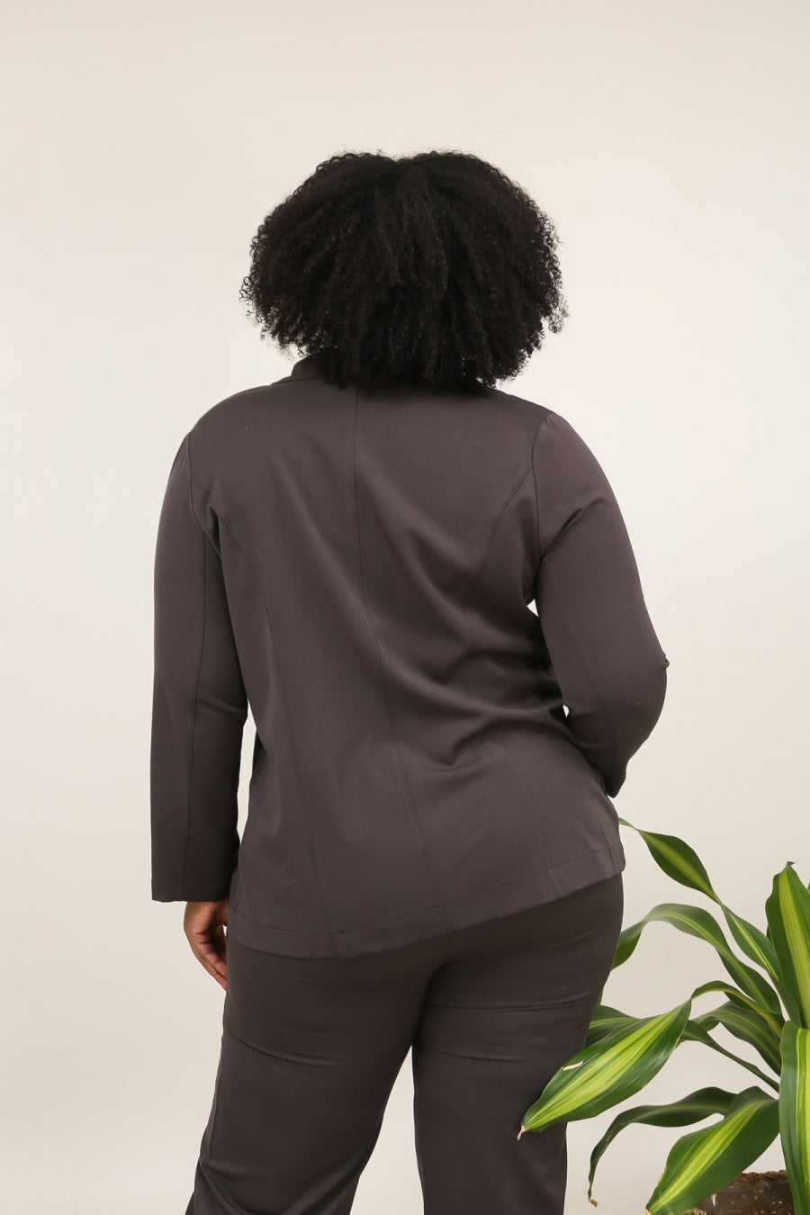 Giacca Tailleur Elegante a Due Bottoni – Versatile & Raffinata