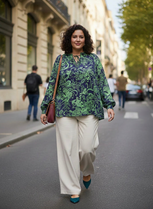 Camicia floreale con fiocco sul collo