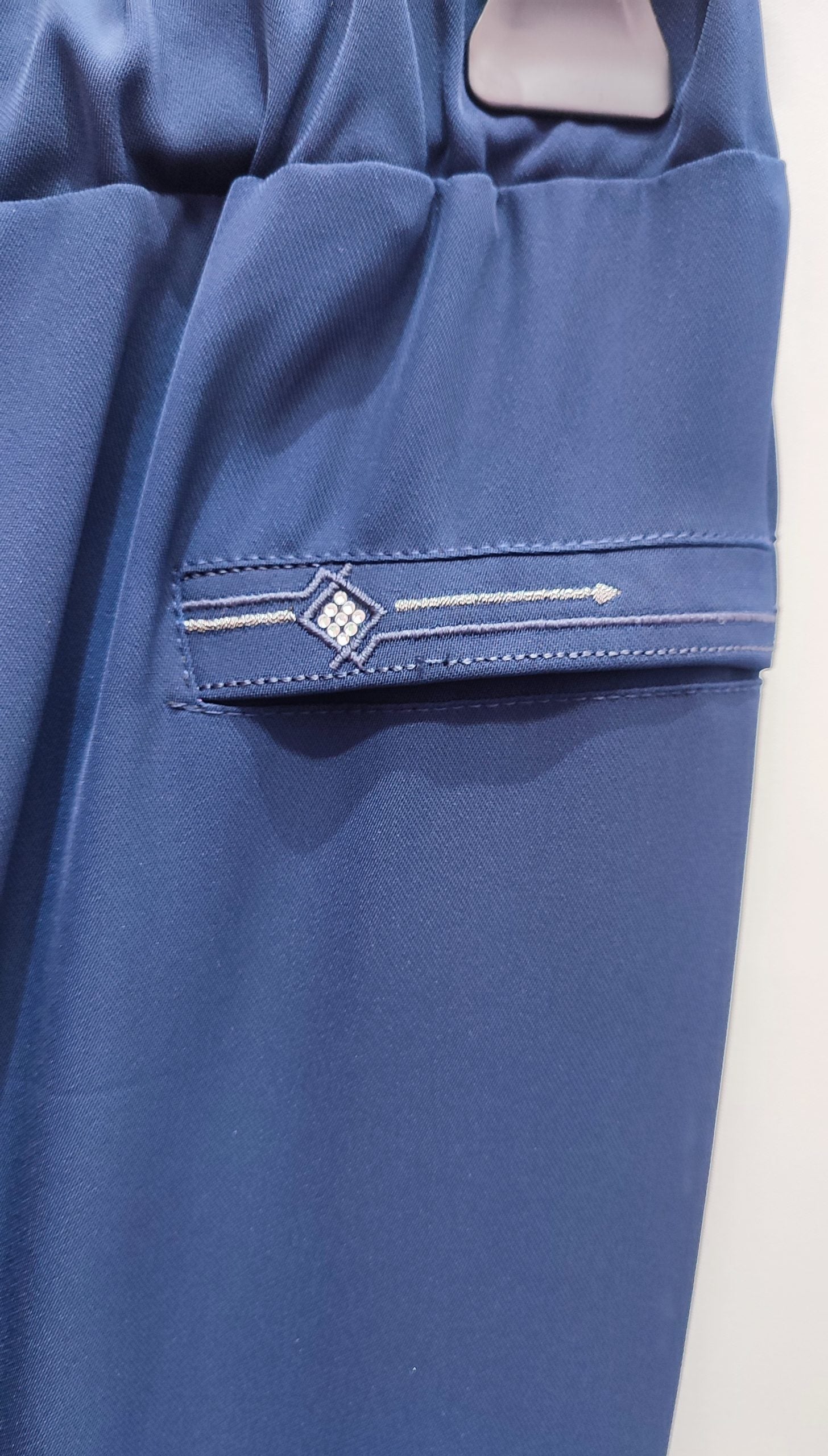 Pantaloni morbidi in crèpe