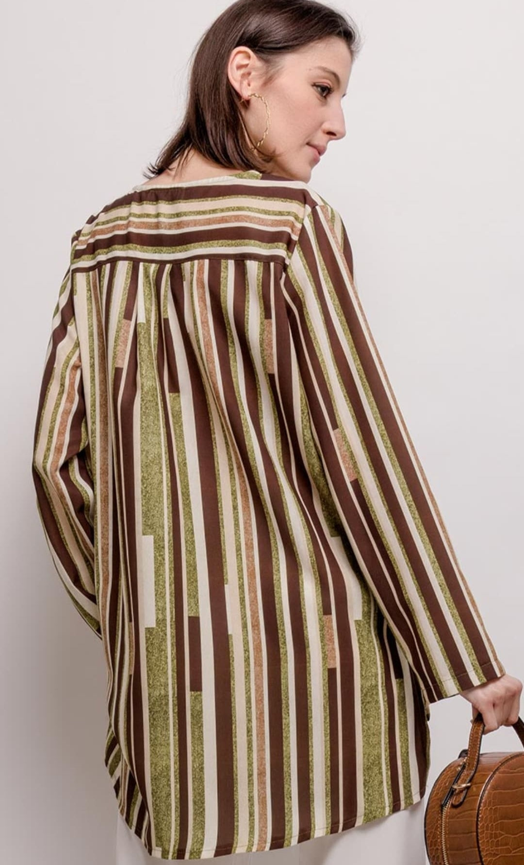 Blusa con stampa a righe.