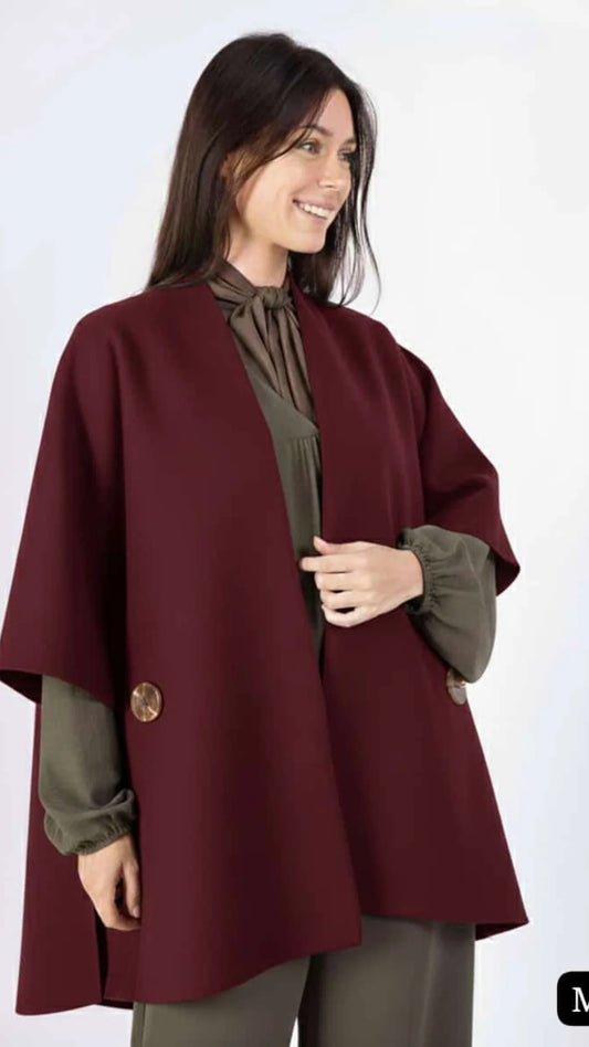 Mantella Elegante con Bottoni Decorativi